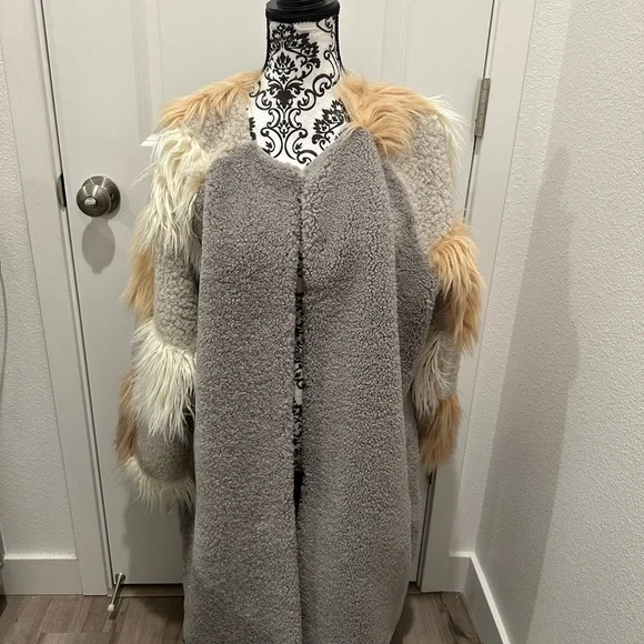 Cozy Faux Fur and Sherpa Jacket - Picture 5 of 8